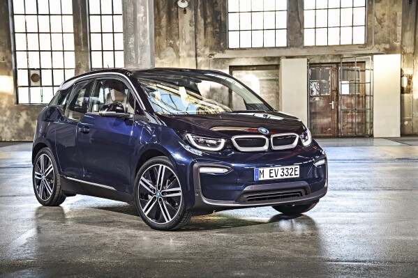 Best electric 2025 cars under 25k